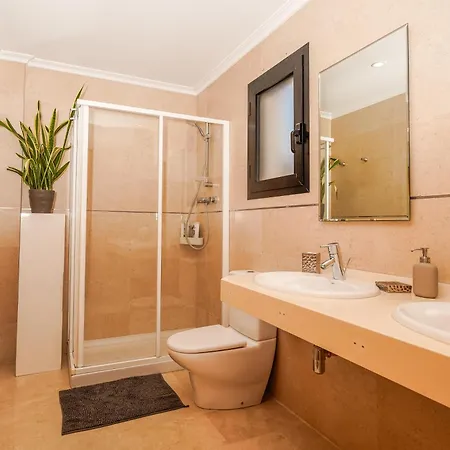 펜션 Luxury 5-bedroom Townhouse In Jardines Del Pla, Javea 250m From The Arenal